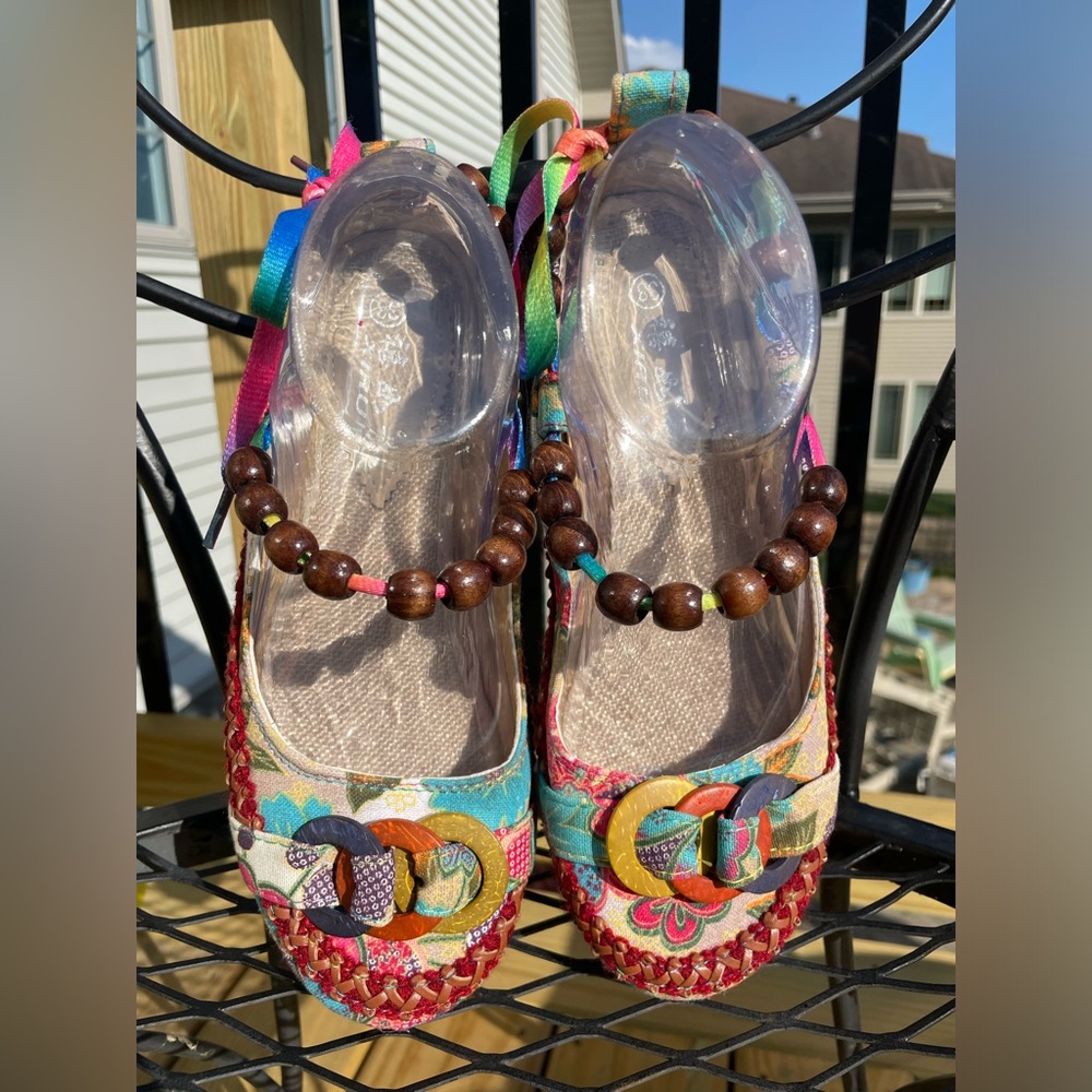 XIRUYI Flats Womens 7.5 EU 38 Shoes Bright Canvas Art to Wear Beads Floral Braid